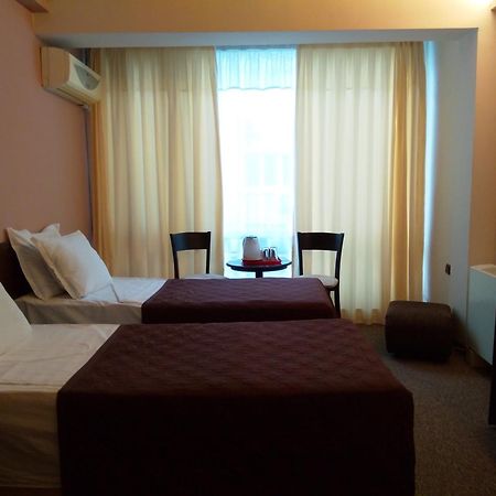 Сезони Юг Бургас Hotel Екстериор снимка
