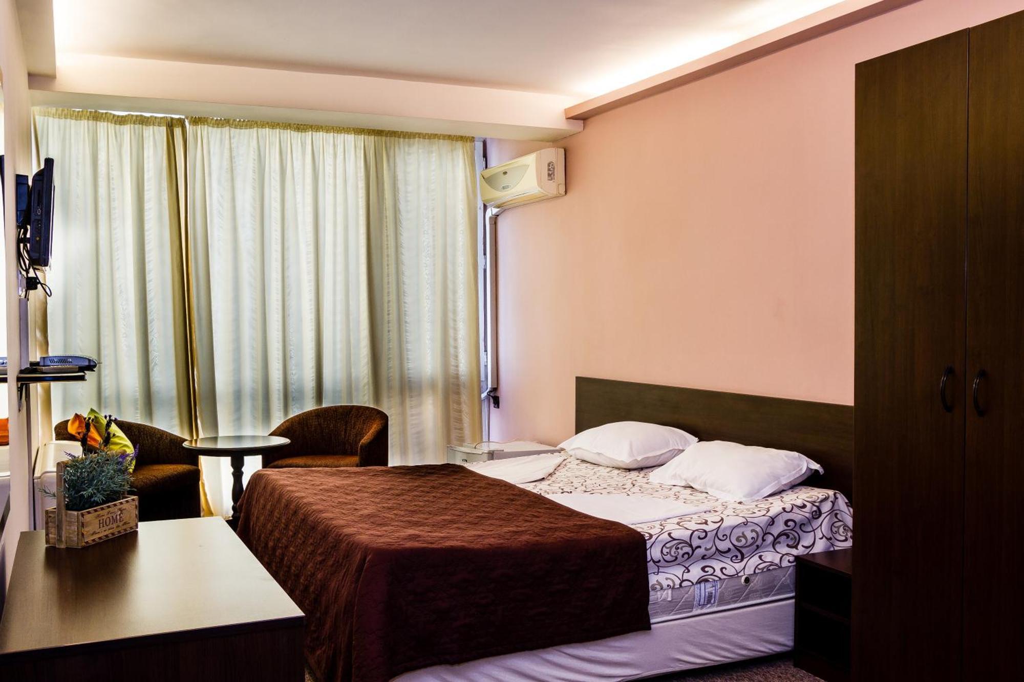 Сезони Юг Бургас Hotel Екстериор снимка